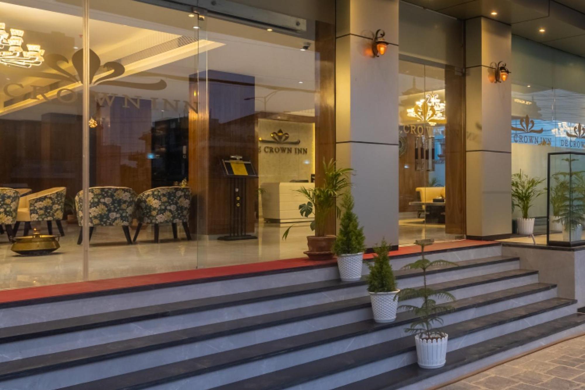 De Crown Inn Jogikuti المظهر الخارجي الصورة