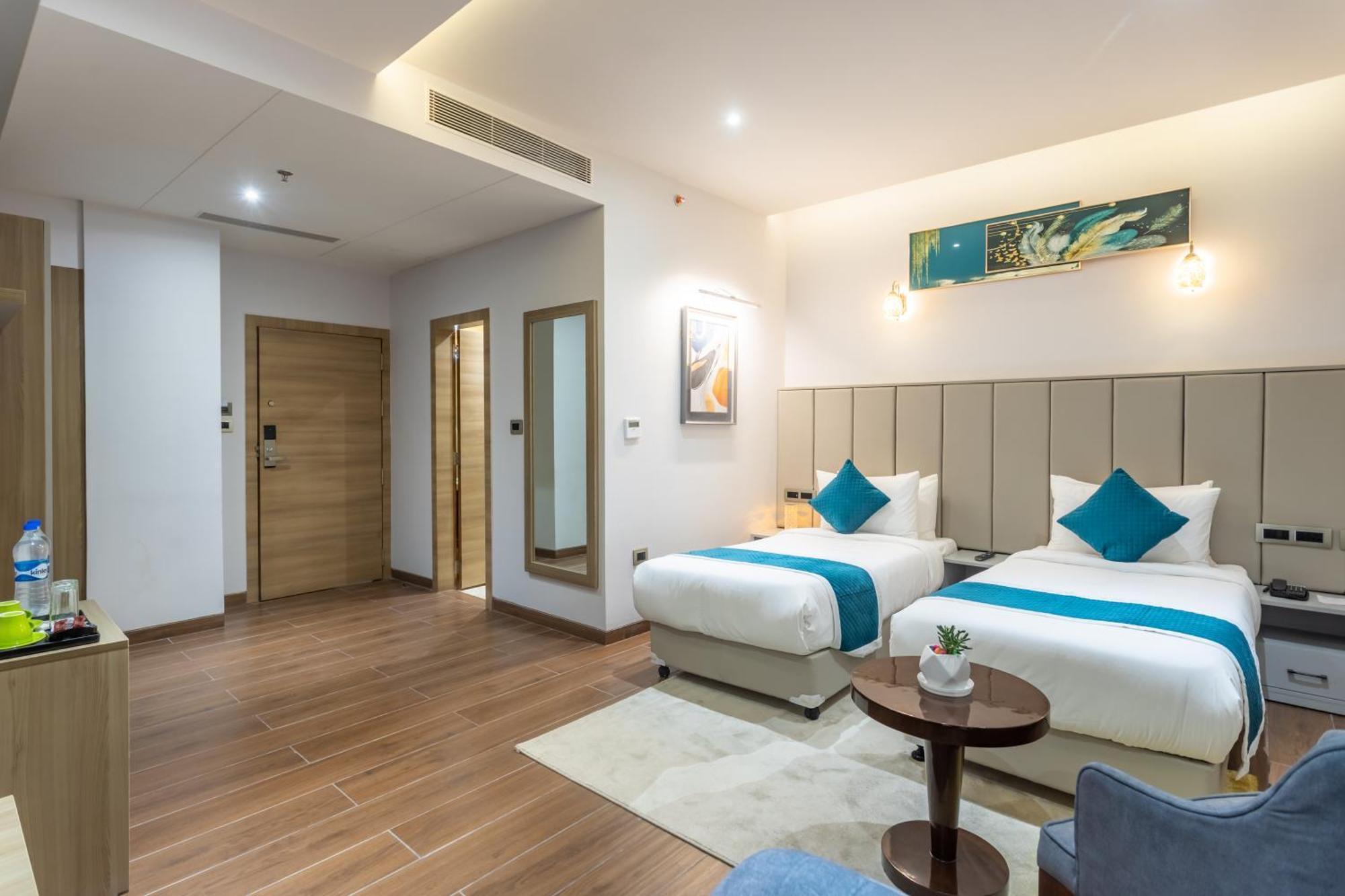 De Crown Inn Jogikuti المظهر الخارجي الصورة
